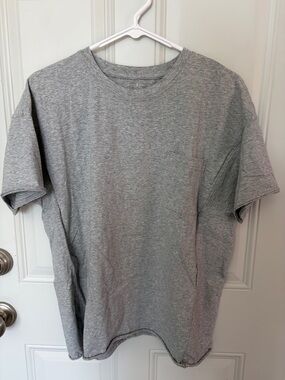 Relaxed Fit Breastfeeding Tee in Heather Gray